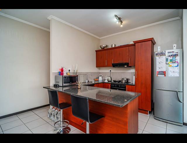 3 BEDROOM APARTMENT FOR SALE IN WESTVILLE